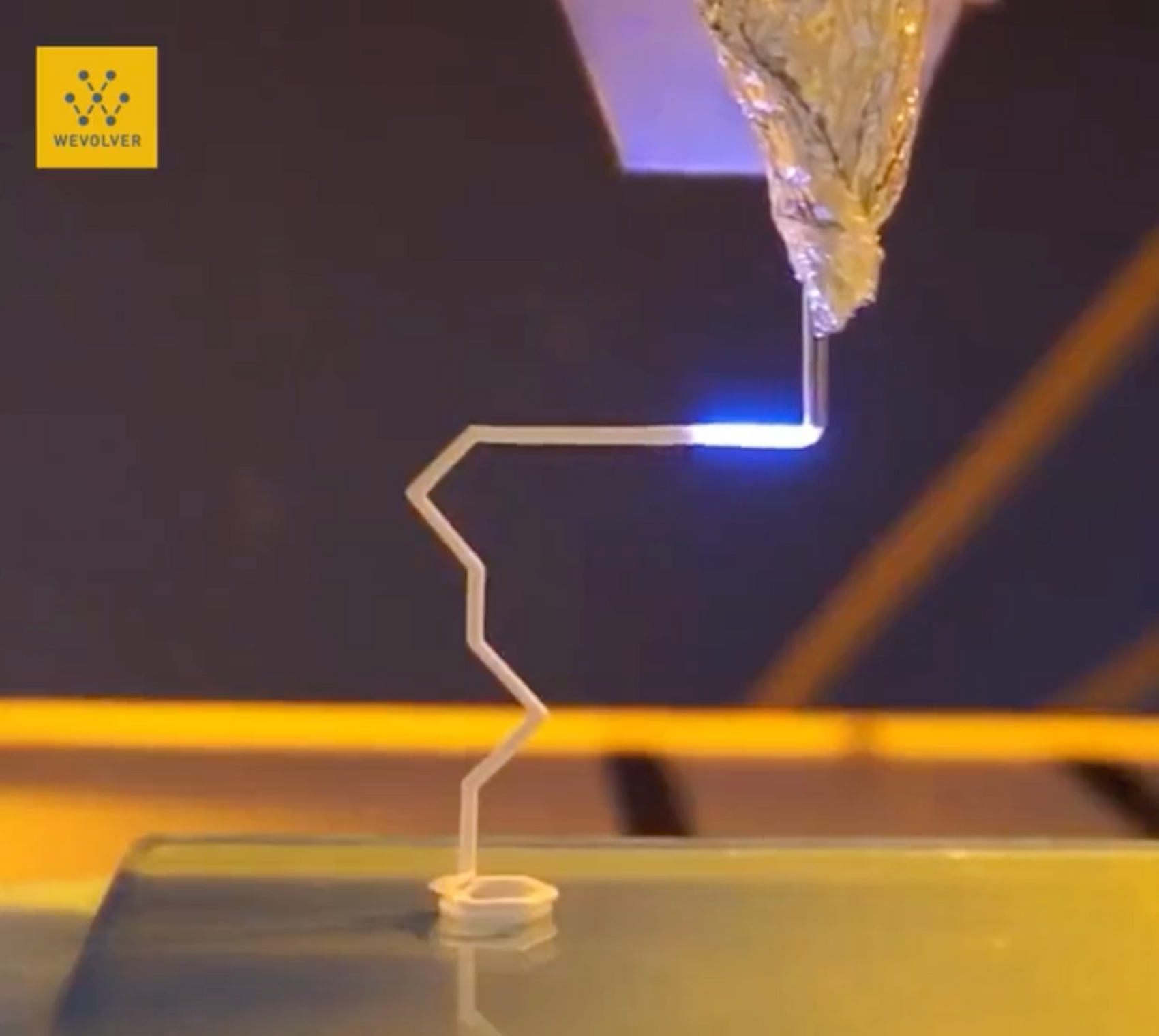「近赤外照射」によって3Dプリント技術は新たなフェーズへ