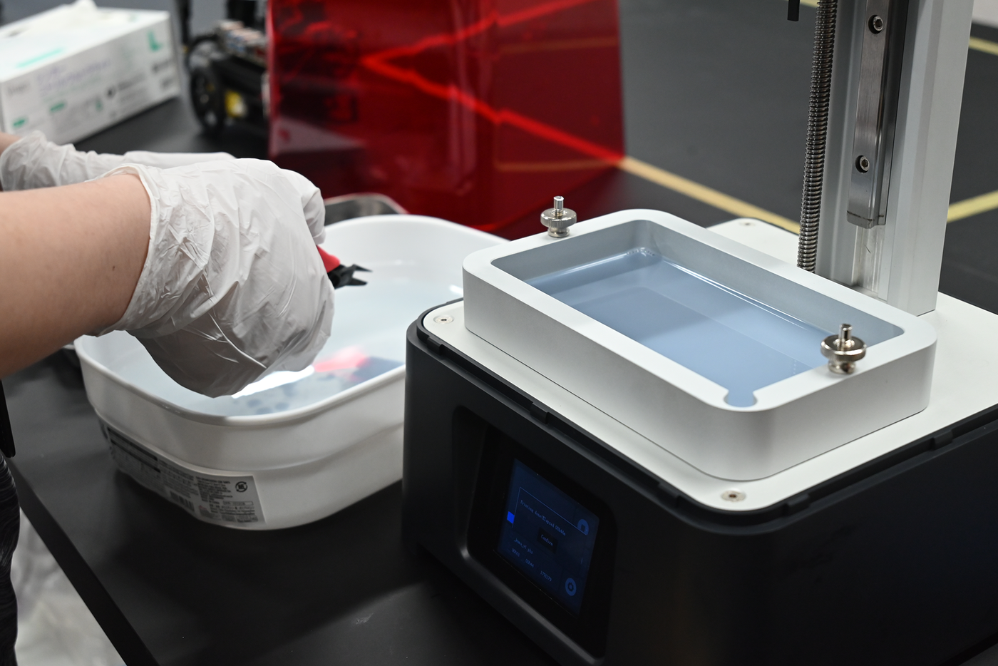 3Dプリンターについて学ぶ授業で将来のオペレーター教育へ