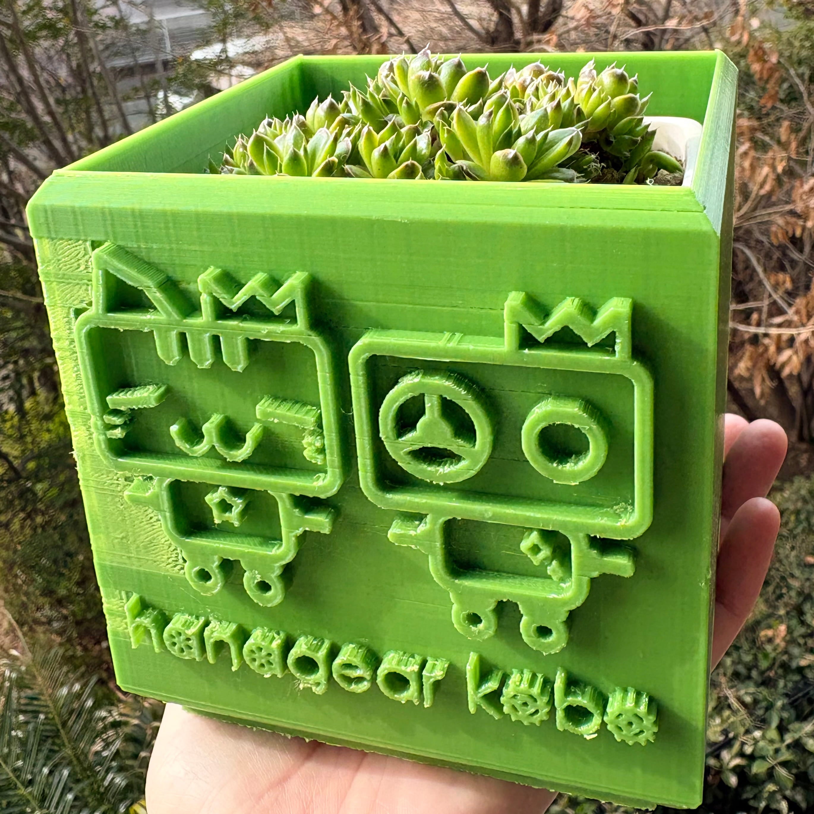 ロボっち＆ネコっちの植木鉢 – 3Dプリンターとレジン&フィラメントの