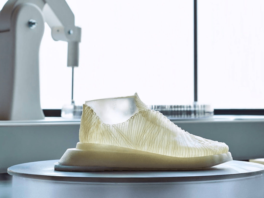 バクテリアを用いた生体素材を3Dプリントすることでファッション産業による環境汚染を防ぐ