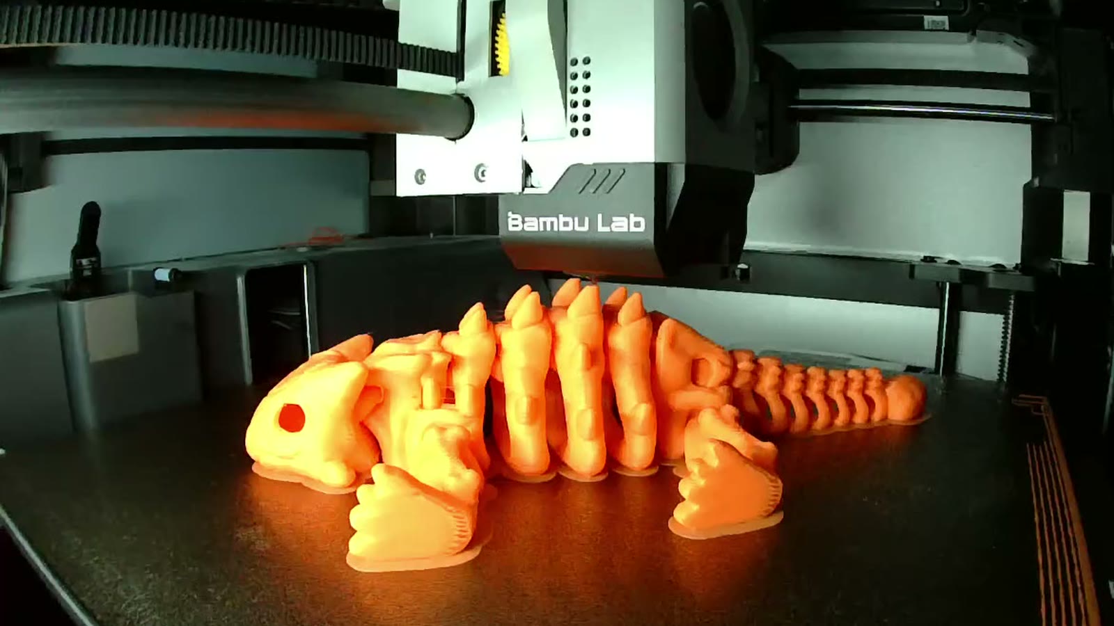 Bambu Lab 3Dプリンターで造形している様子